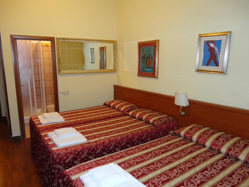 Hotel Azzurra Roma Quarto foto